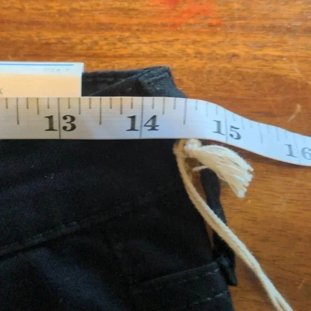 Universal Thread No Fade Bootcut Jeans - Picture 10 of 11